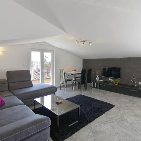 Goran By Rent Istria アパート *