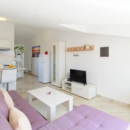 Goran By Rent Istria Apartmán *