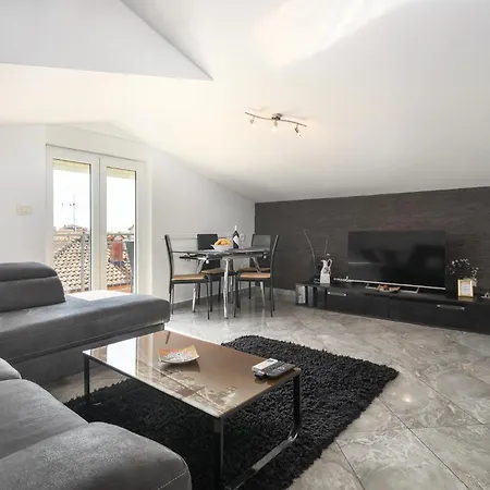 Apartamento Goran By Rent Istria *